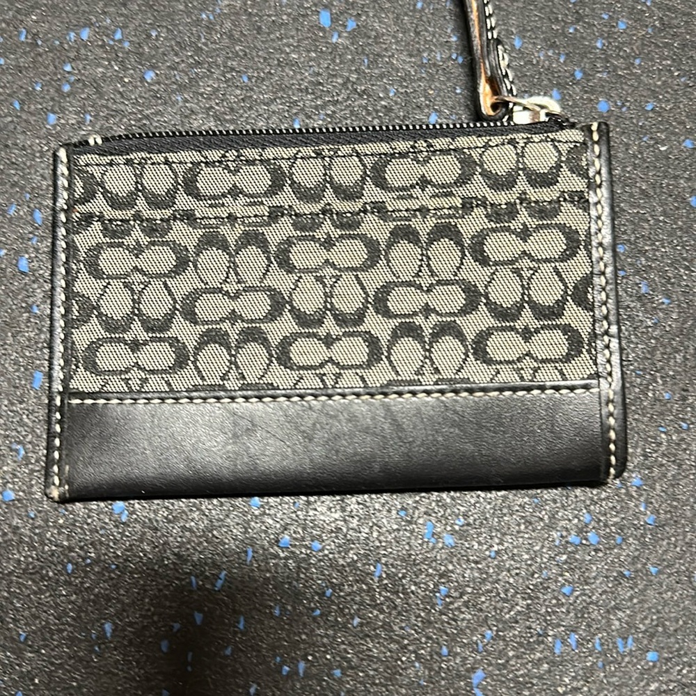 Black and Gray Women's Card Holder
